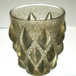 René-Lalique-Rampillon-Opalescent-Glass-Vase-2