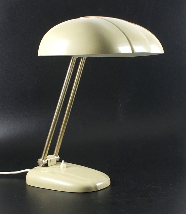 Bauhaus-Sigfried-Giedion-table-lamp-A