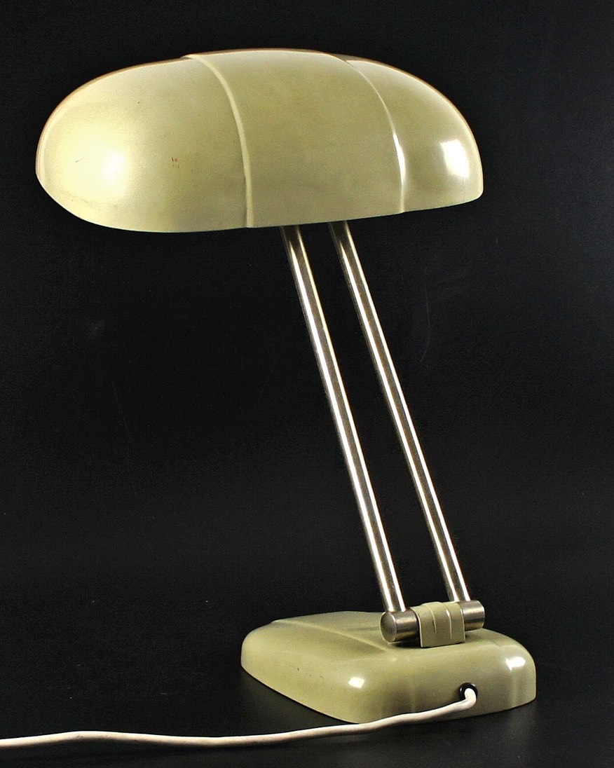 Bauhaus-Sigfried-Giedion-table-lamp-D