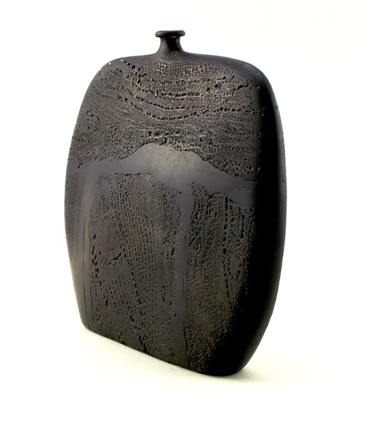 Peter-Hayes-Raku-ceramic-bottle-vase-B